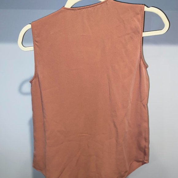 THEORY Classic Georgette Crossover Shell (Size: P) - Picture 2 of 3